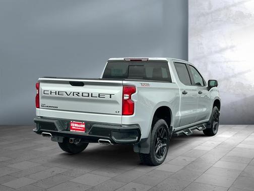Silver Ice Metallic 2022 Chevrolet Silverado 1500 Limited LT Trail Boss