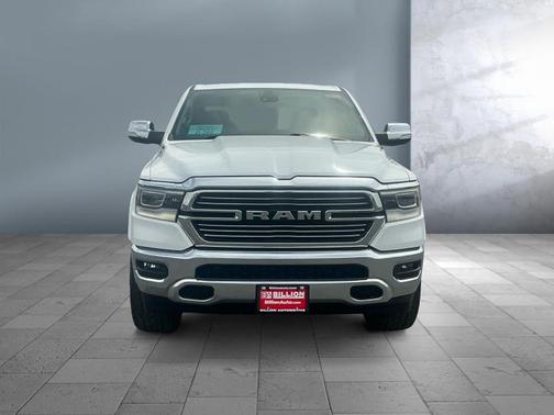 Bright White Clearcoat 2020 RAM 1500 Laramie