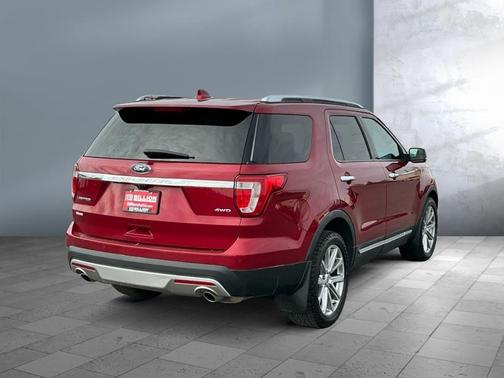 Red 2017 Ford Explorer Limited