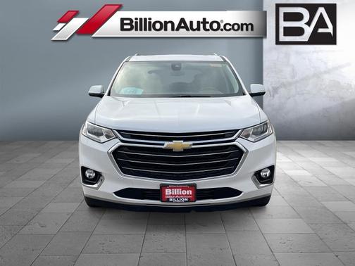 Photo 2 of 29 of 2018 Chevrolet Traverse Premier