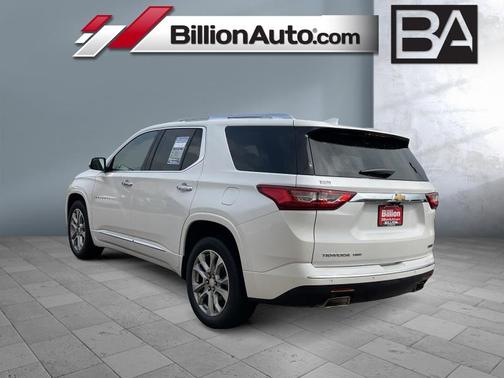 Photo 4 of 29 of 2018 Chevrolet Traverse Premier