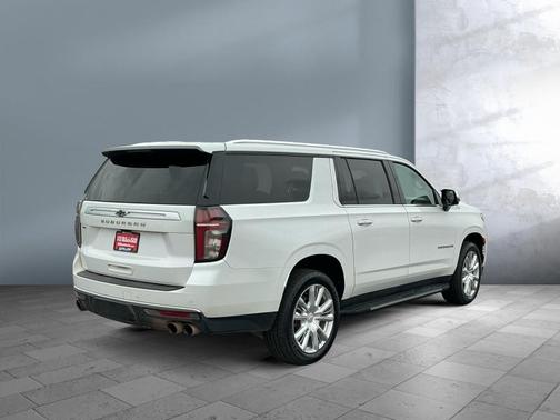 2023 Chevrolet Suburban 4WD High Country