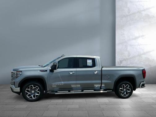 Sterling Metallic 2023 GMC Sierra 1500 SLT
