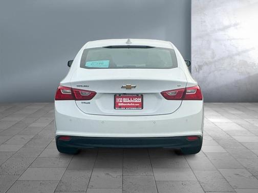 Summit White 2025 Chevrolet Malibu FWD 1LT