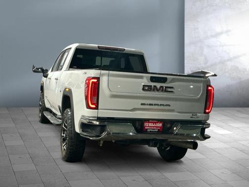 2022 GMC Sierra 2500 SLT