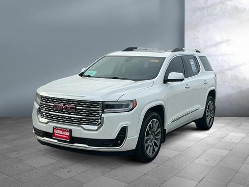 White Frost Tricoat 2022 GMC Acadia Denali