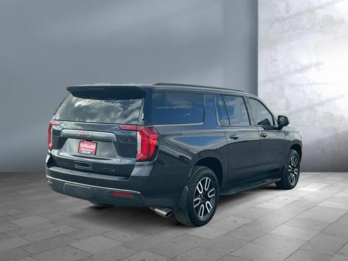 2023 GMC Yukon XL 4WD AT4