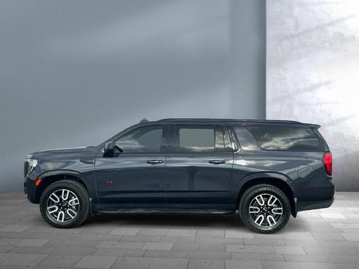 2023 GMC Yukon XL 4WD AT4