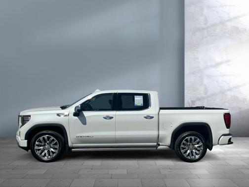 White Frost Tricoat 2025 GMC Sierra 1500 Denali