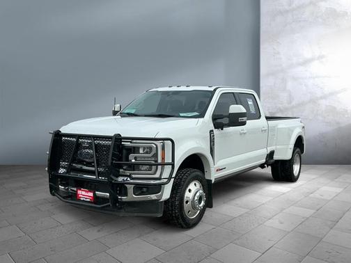 2023 Ford F-450 Lariat