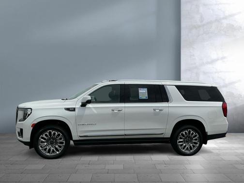 White Frost Tricoat 2024 GMC Yukon XL Denali Ultimate