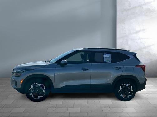 Steel Gray 2024 Kia Seltos EX