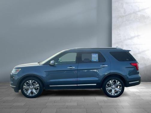 Blue Metallic 2018 Ford Explorer Platinum