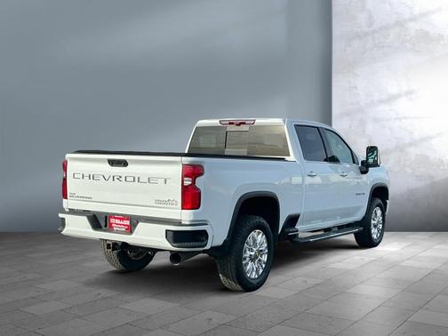 2023 Chevrolet Silverado 3500 High Country