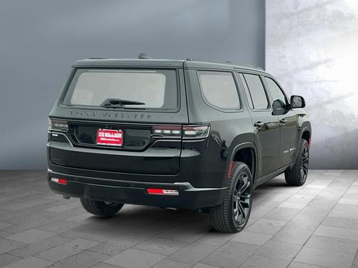 Diamond Black Crystal Pearlcoat 2023 Jeep Grand Wagoneer Obsidian 4x4