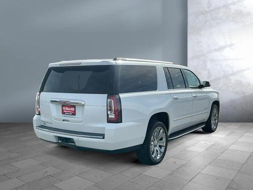 White Frost Tricoat 2017 GMC Yukon XL Denali