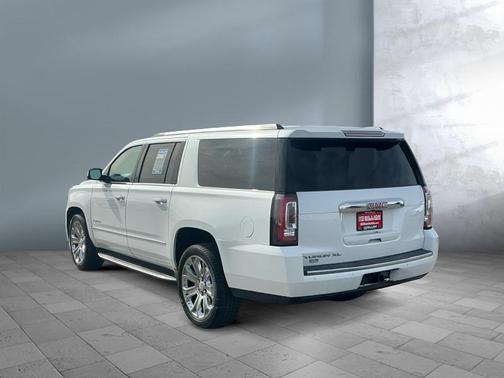 White Frost Tricoat 2017 GMC Yukon XL Denali
