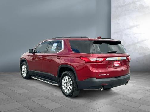 Cajun Red Tintcoat 2019 Chevrolet Traverse LT Cloth
