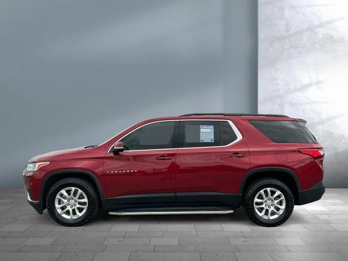 Cajun Red Tintcoat 2019 Chevrolet Traverse LT Cloth