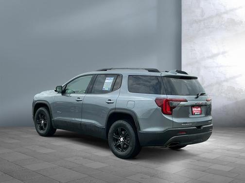 2022 GMC Acadia AWD AT4