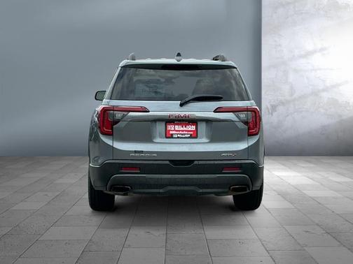 2022 GMC Acadia AWD AT4