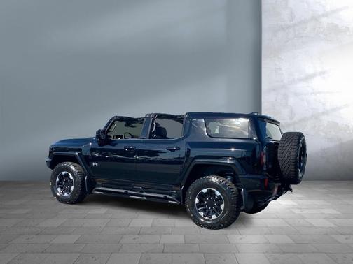 2024 GMC HUMMER EV SUV 2X