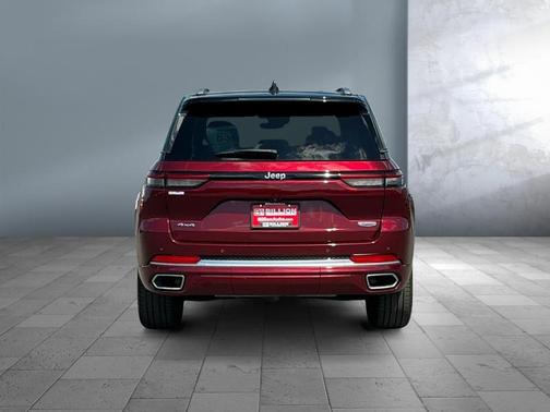 2024 Jeep Grand Cherokee Summit