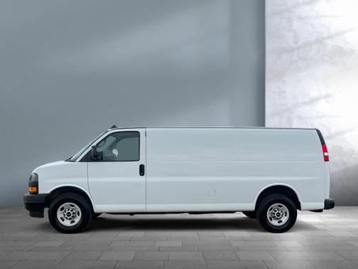 2023 GMC Savana 2500 Work Van