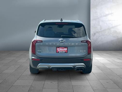 Everlasting Silver 2021 Kia Telluride EX