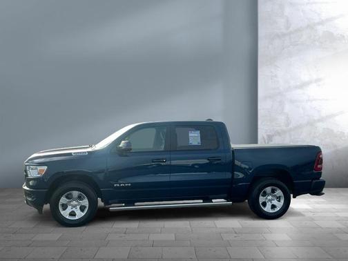 Patriot Blue Pearlcoat 2024 RAM 1500 Big Horn/Lone Star
