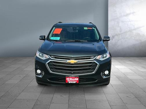 Graphite Metallic 2020 Chevrolet Traverse LT Leather