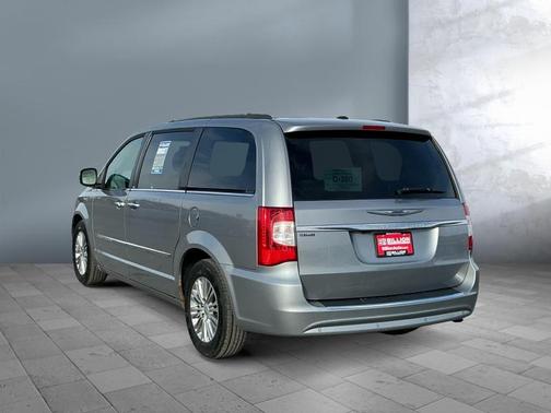 2013 Chrysler Town & Country Touring-L