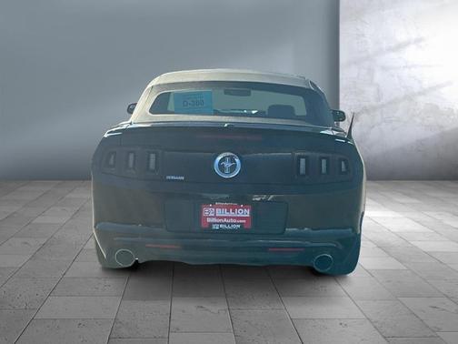 2013 Ford Mustang V6