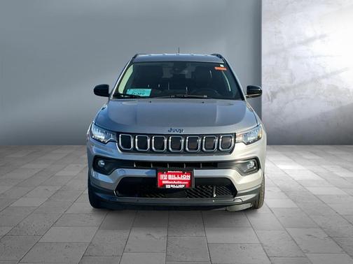 Billet Silver Metallic Clearcoat 2022 Jeep Compass Latitude