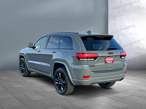 2021 Jeep Grand Cherokee Laredo