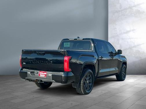 2024 Toyota Tundra Hybrid Platinum