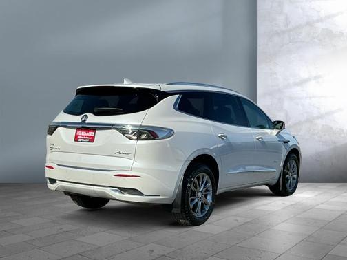 2022 Buick Enclave Avenir