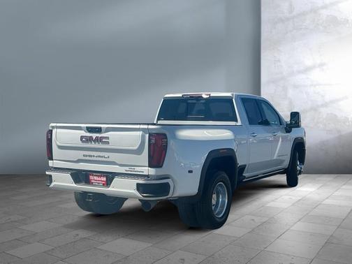 2025 GMC Sierra 3500 Denali