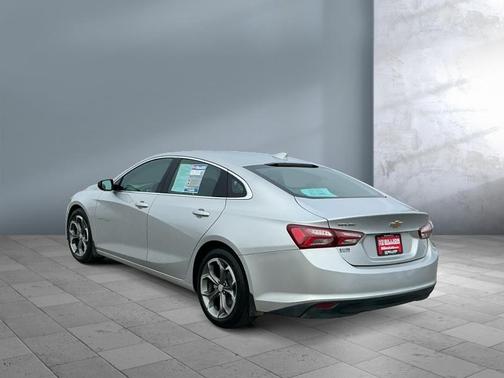 2021 Chevrolet Malibu FWD LT