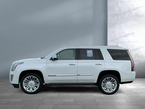 2017 Cadillac Escalade Platinum