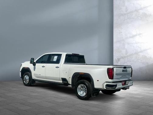 White Frost Tricoat 2024 GMC Sierra 3500 Denali