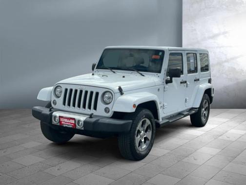 Bright White Clearcoat 2017 Jeep Wrangler Unlimited Sahara