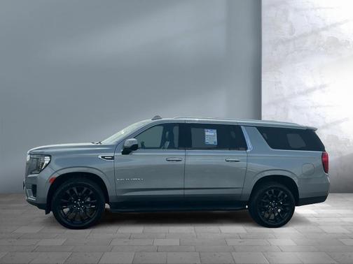 Sterling Metallic 2024 GMC Yukon XL SLE