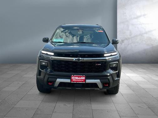 Mosaic Black Metallic 2024 Chevrolet Traverse AWD Z71
