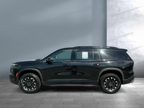 Mosaic Black Metallic 2024 Chevrolet Traverse AWD Z71