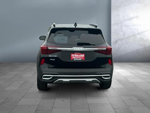 Cherry Black 2022 Kia Seltos S
