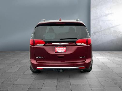 Velvet Red Pearlcoat 2019 Chrysler Pacifica Limited