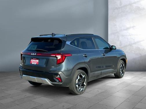 Gravity Gray 2024 Kia Seltos EX