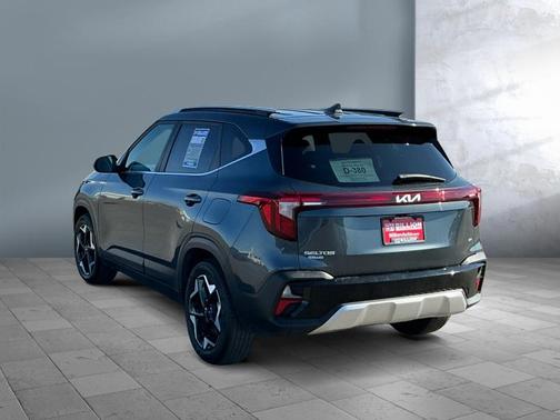 Gravity Gray 2024 Kia Seltos EX