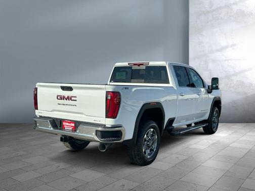 2026 GMC Sierra 3500 SLT
